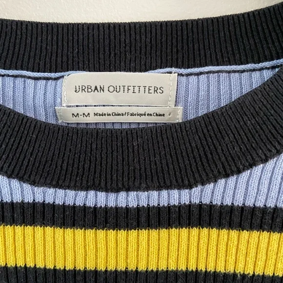 UO Striped Crew-Neck Pullover Sweater - Picture 2 of 3